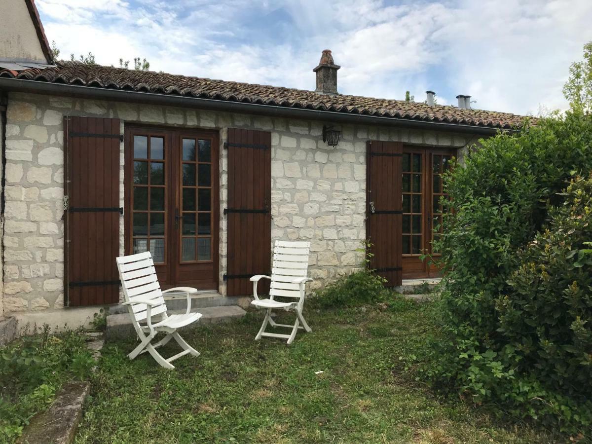 May'S Cottage Availles-Limouzine المظهر الخارجي الصورة